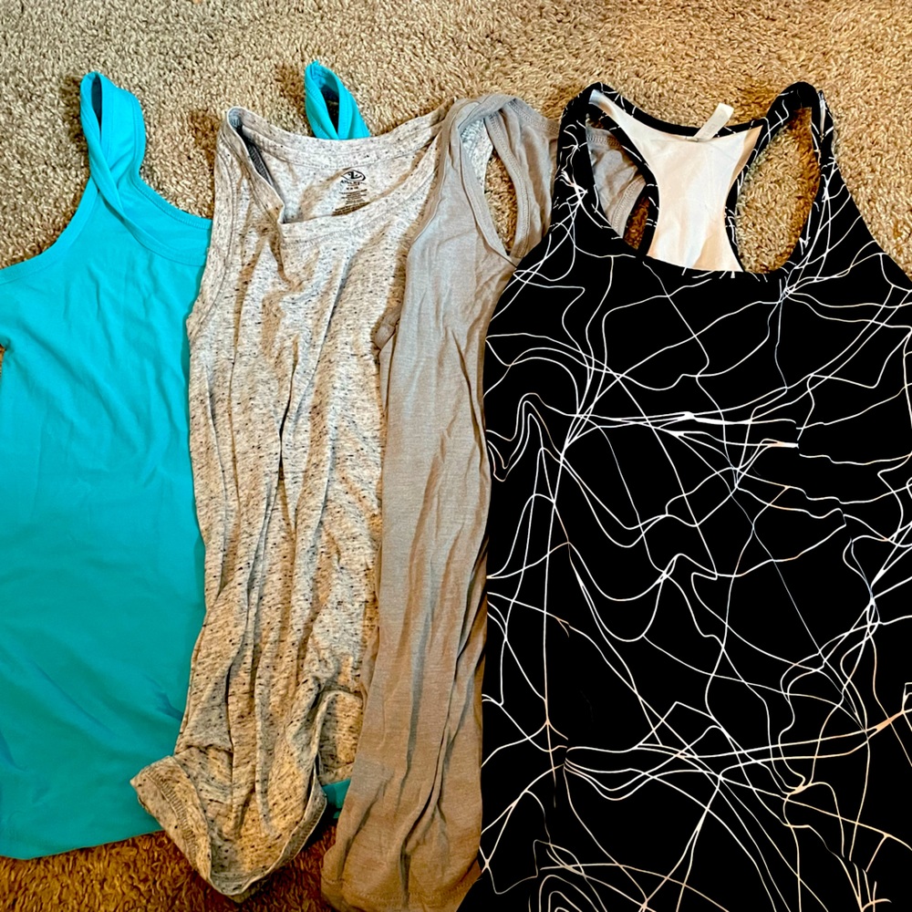 Medium athletic tank top bundle